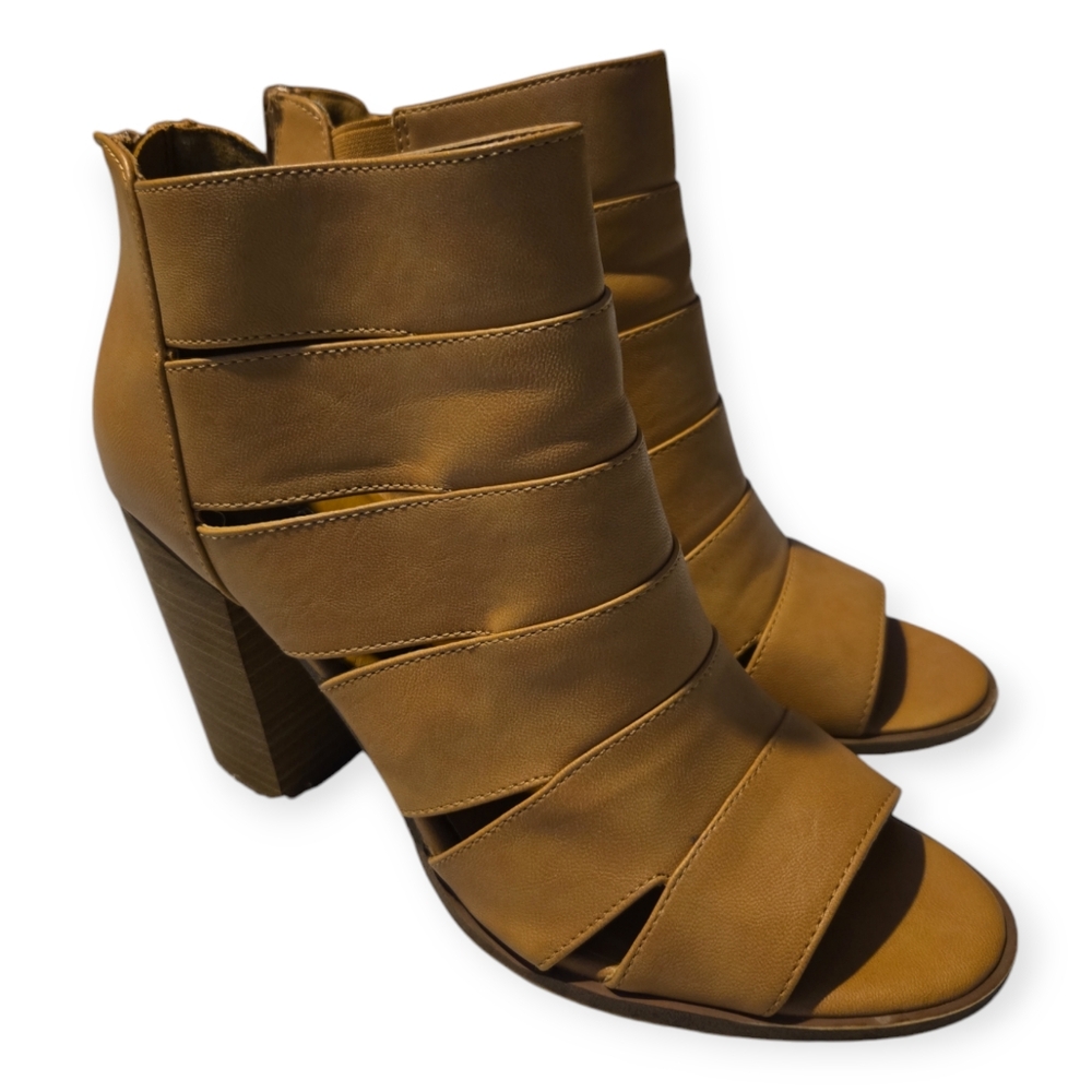 Report Heeled Open Toe Shoes